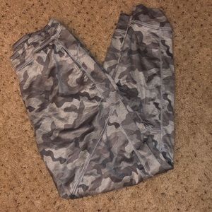 Camo aerie jogger